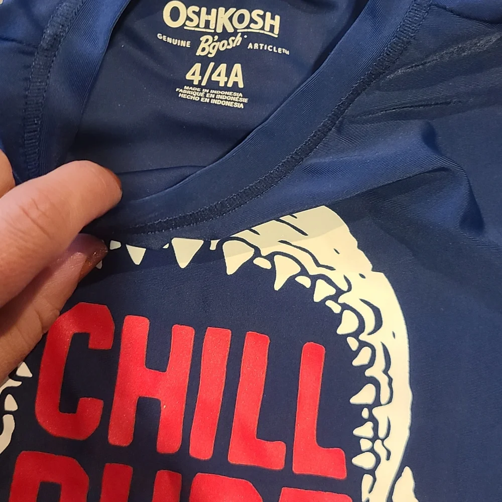 🍋‍🟩OshKosh chill dude swim rashguard🧁